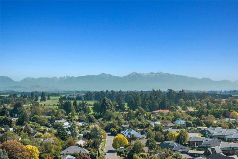 Photo of property in 53 Suffolk Drive, Kirwee, 7571