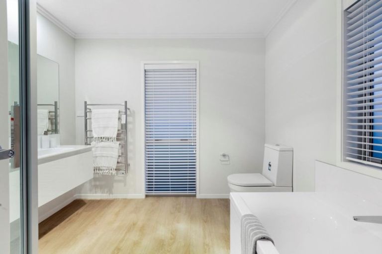 Photo of property in 51 Puhirake Crescent, Pyes Pa, Tauranga, 3112