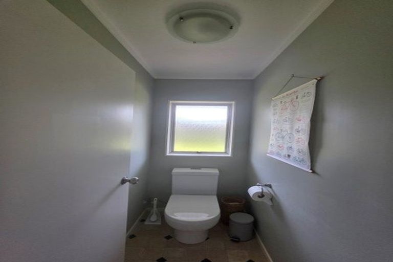 Photo of property in 10 Lynwood Place, Owhata, Rotorua, 3010