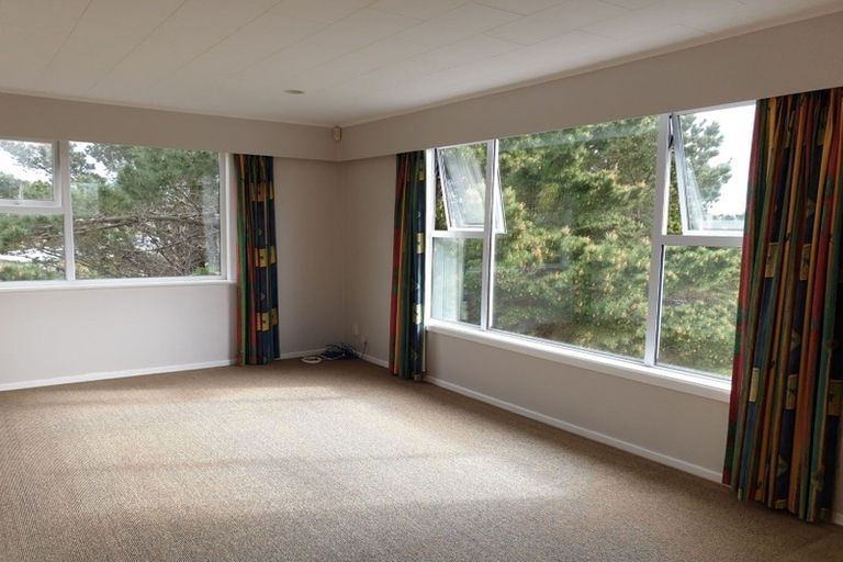 Photo of property in 41 Lomita Road, Johnsonville, Wellington, 6037