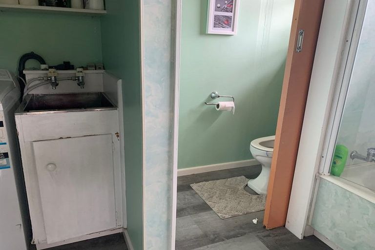 Photo of property in 74 Bays Road, Orere Point, Papakura, 2585