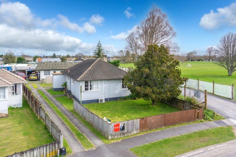 Photo of property in 29 Paul Crescent, Fairfield, Hamilton, 3214