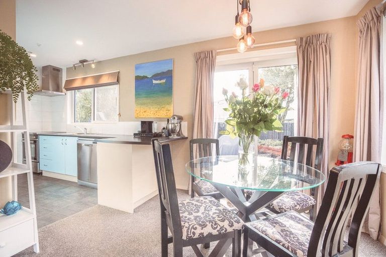 Photo of property in 6 Hilldale Place, Hillsborough, Christchurch, 8022