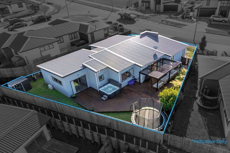 Photo of property in 12a Crows Road, Swanson, Auckland, 0614