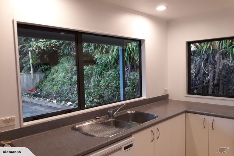 Photo of property in 71 Poplar Grove, Whalers Gate, New Plymouth, 4310