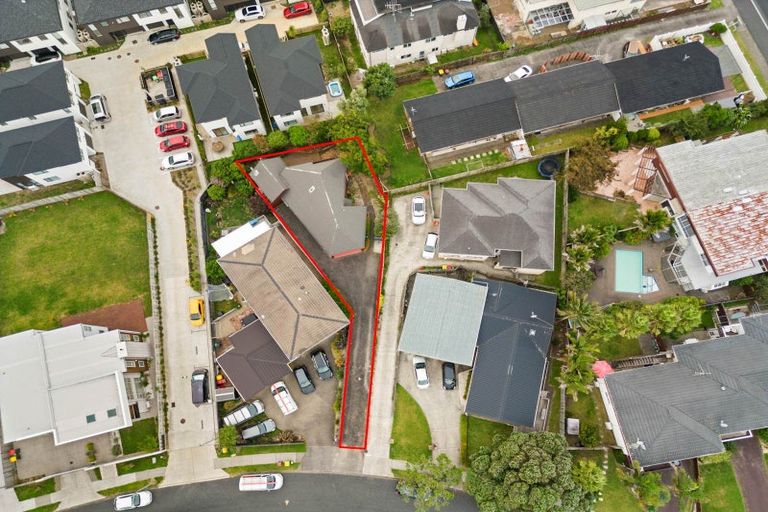 Photo of property in 1/5 Gulf Crest, Bucklands Beach, Auckland, 2012