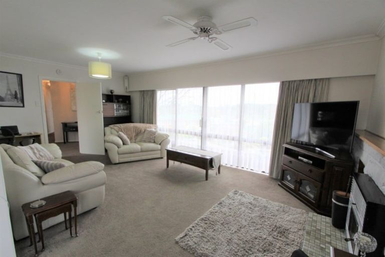 Photo of property in 27 Philip Street, Tokoroa, 3420
