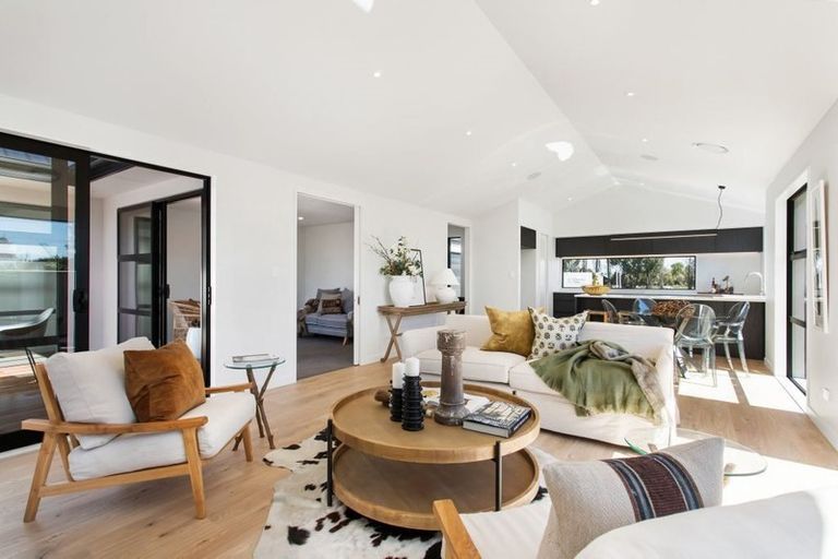 Photo of property in 115 Kennedys Bush Road, Halswell, Christchurch, 8025