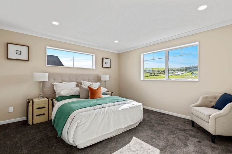 Photo of property in 4 Fender Place, Long Bay, Auckland, 0630