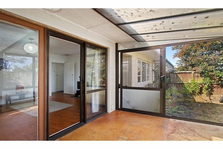 Photo of property in 5/17 Swanson Road, Henderson, Auckland, 0610