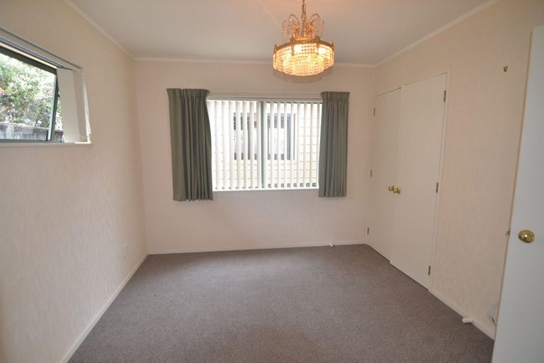 Photo of property in 20a Armagh Road, Blockhouse Bay, Auckland, 0600