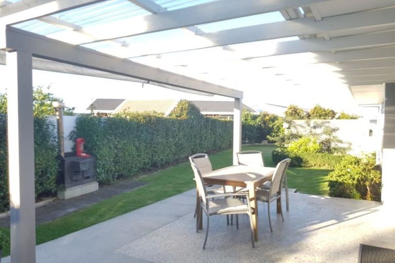 Photo of property in 19 Linklater Avenue, Bellevue, Tauranga, 3110