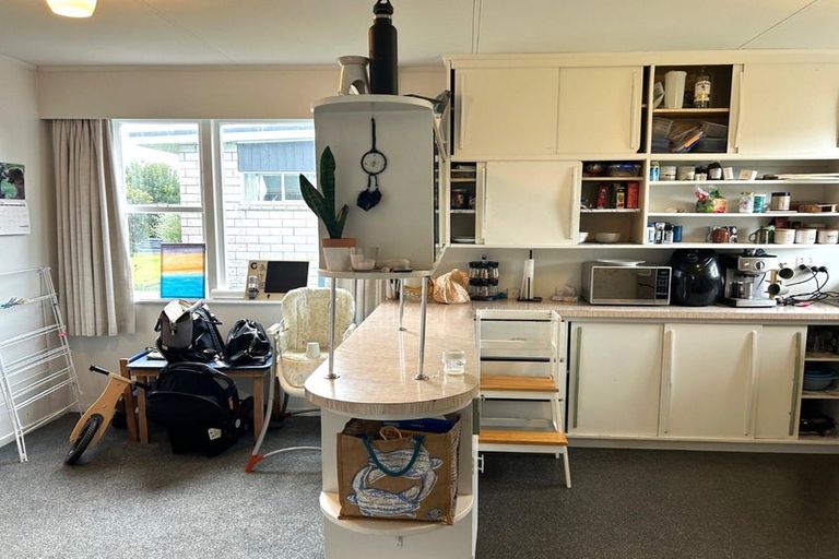 Photo of property in 13 East Street, Greytown, 5712