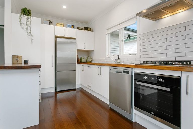 Photo of property in 14 Page Street, Morrinsville, 3300