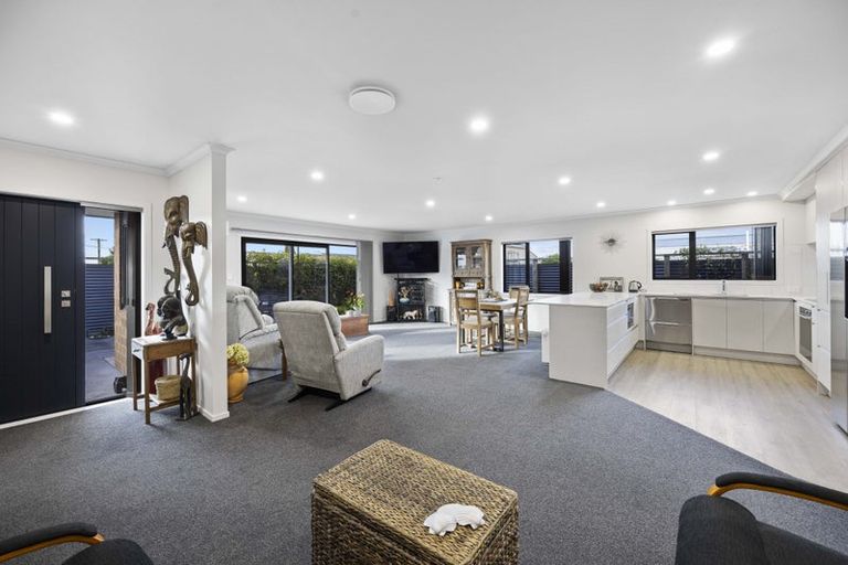 Photo of property in 26a Albion Street, Hawera, 4610