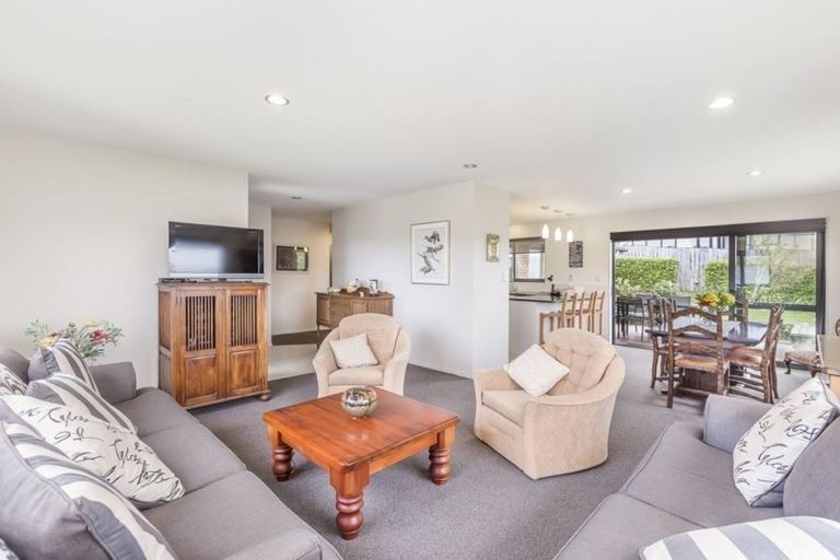 Photo of property in 10 Jade River Place, Warkworth, 0910