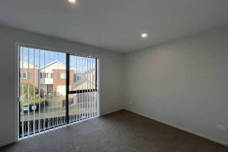 Photo of property in 15 Tima Lane, Mangere Bridge, Auckland, 2022