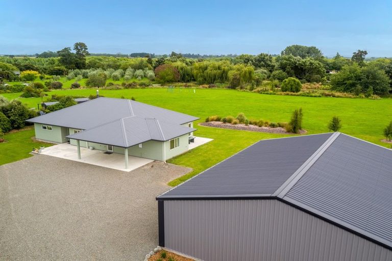 Photo of property in 672e Te Whiti Road, Te Whiti, Masterton, 5884