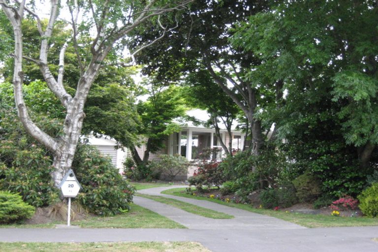 Photo of property in 20 Burnside Crescent, Burnside, Christchurch, 8053