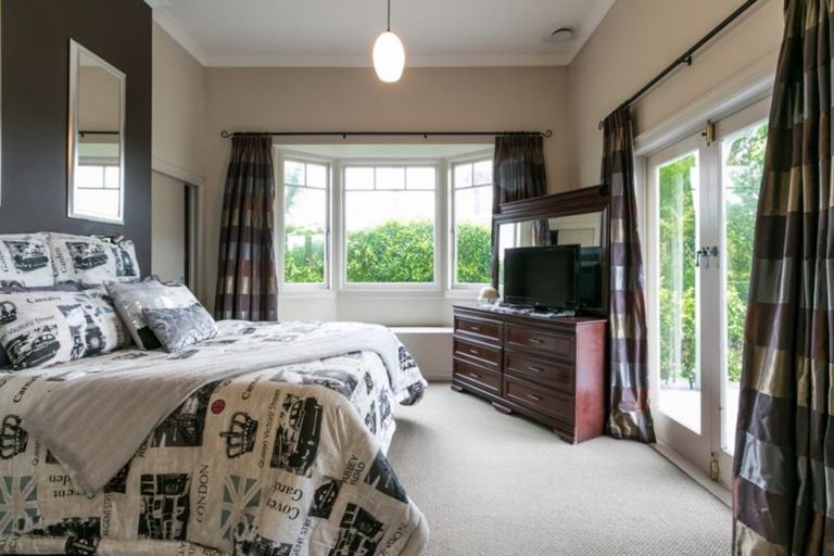 Photo of property in 63 Wellesley Road, Napier South, Napier, 4110
