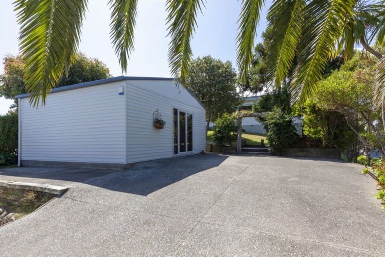Photo of property in 13 Ngaio Road, Raumati Beach, Paraparaumu, 5032