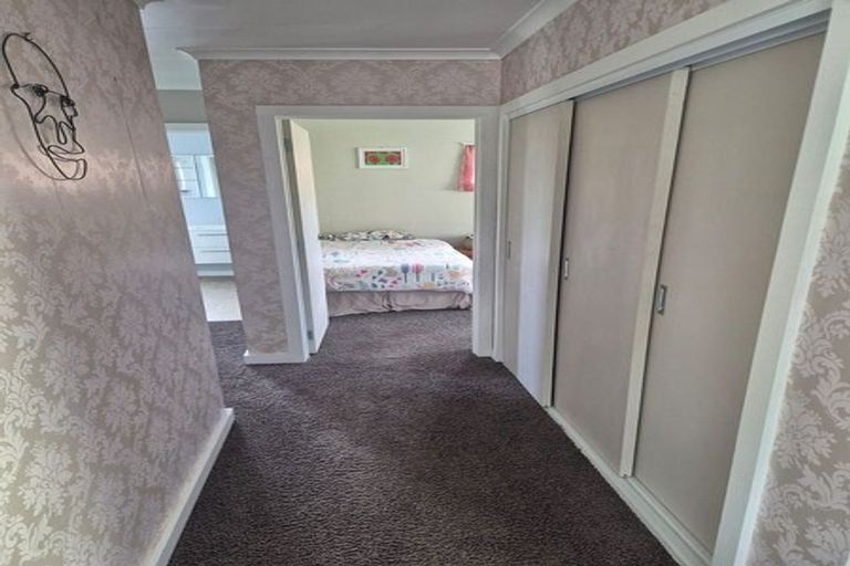Photo of property in 137 Griffin Road, Maungaturoto, 0583