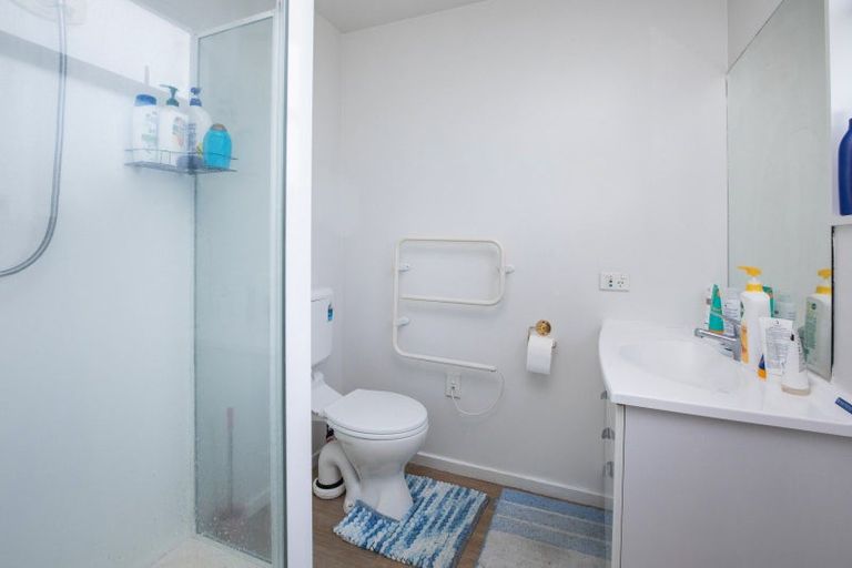 Photo of property in 68 Thackeray Place, Waltham, Christchurch, 8023