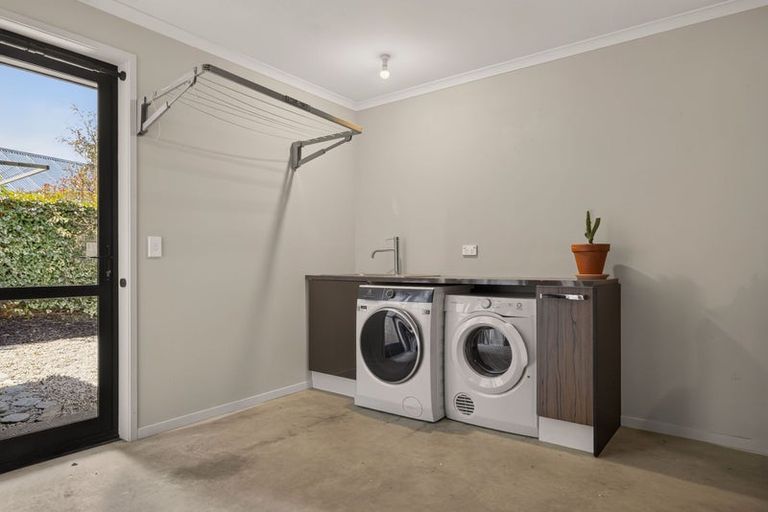 Photo of property in 6 Alluvial Court, Arthurs Point, Queenstown, 9371