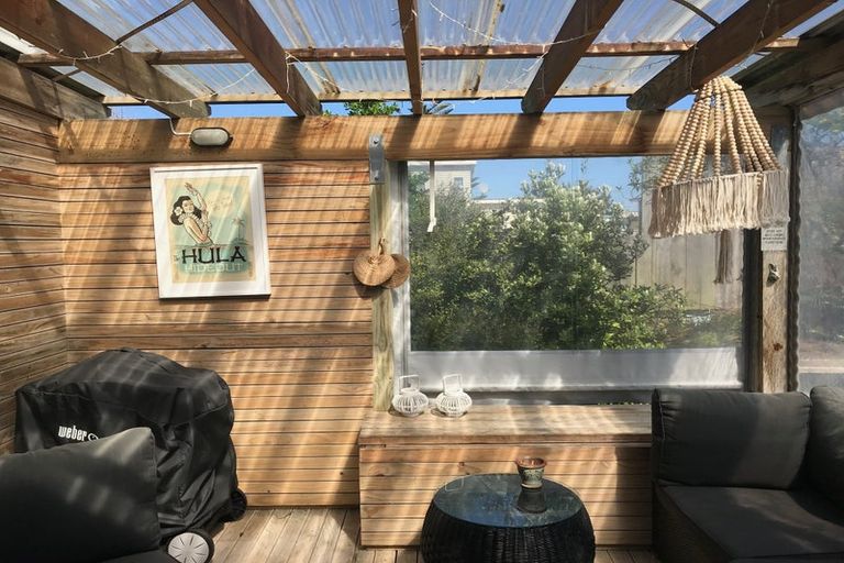 Photo of property in 6 Brown Terrace, Foxton Beach, Foxton, 4815