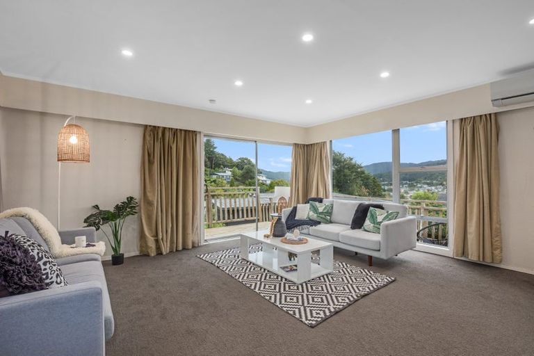 Photo of property in 53 Wright Street, Wainuiomata, Lower Hutt, 5014