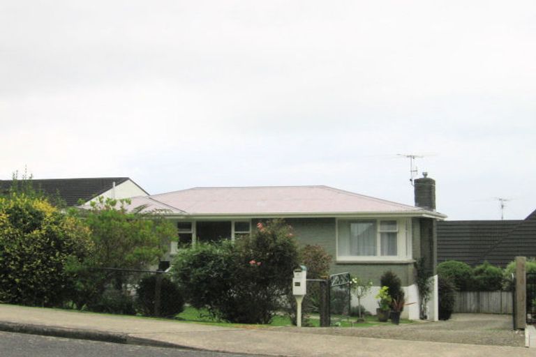 Photo of property in 90 Winara Avenue, Waikanae, 5036
