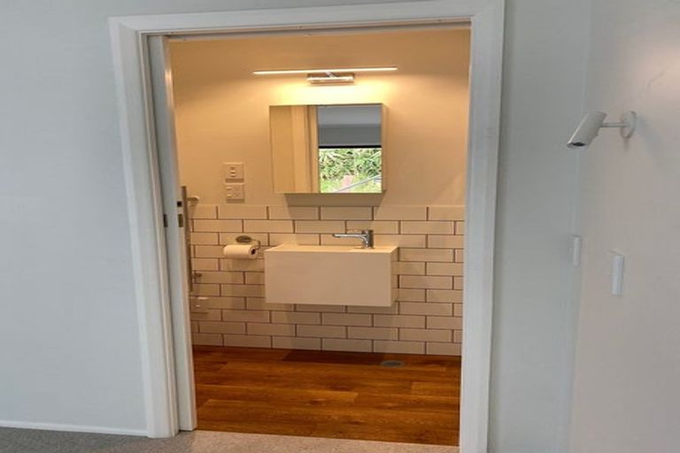 Photo of property in 67 Mantell Street, Seatoun, Wellington, 6022