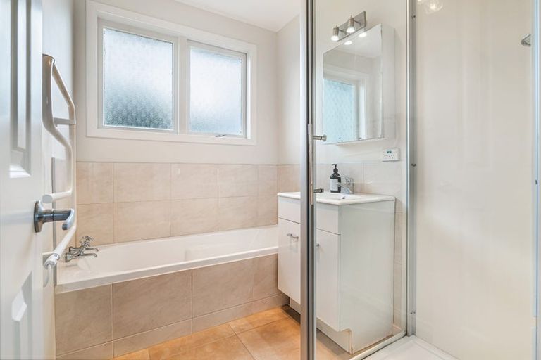 Photo of property in 24 Weza Lane, Kumeu, 0810