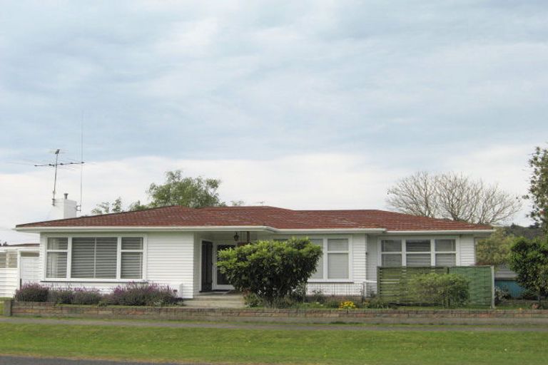 Photo of property in 17 Maclean Street, Whataupoko, Gisborne, 4010