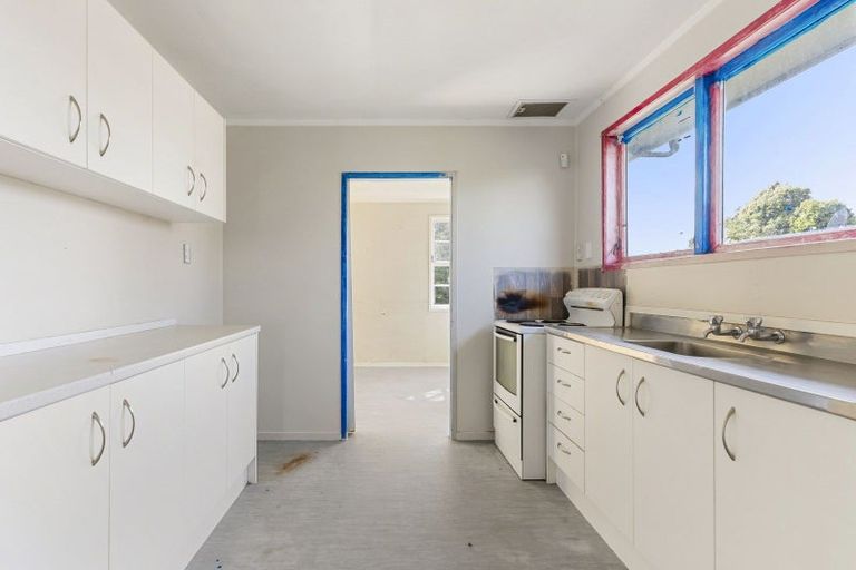 Photo of property in 123 Mahia Road, Wattle Downs, Auckland, 2103