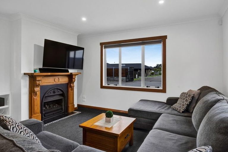 Photo of property in 20 Montague Grove, Stratford, 4332