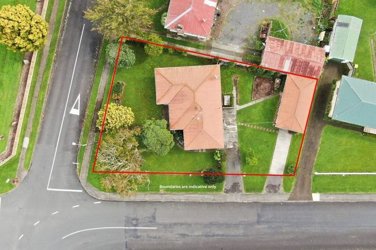 Photo of property in 1 Lee Avenue, Paeroa, 3600