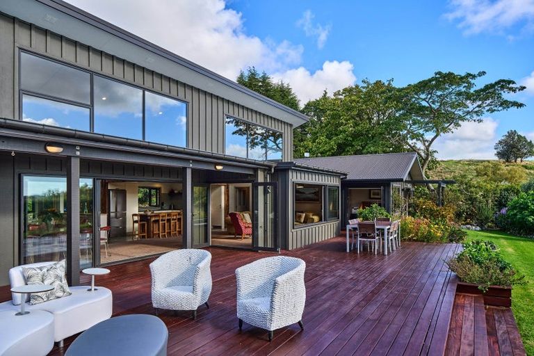 Photo of property in 46 Corbetts Road, Manakau, Otaki, 5583