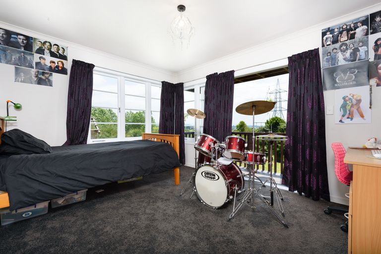 Photo of property in 18a Wade Place, Welcome Bay, Tauranga, 3175