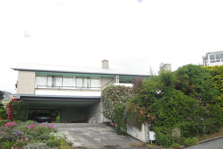 Photo of property in 17 Watson Street, Akaroa, 7520