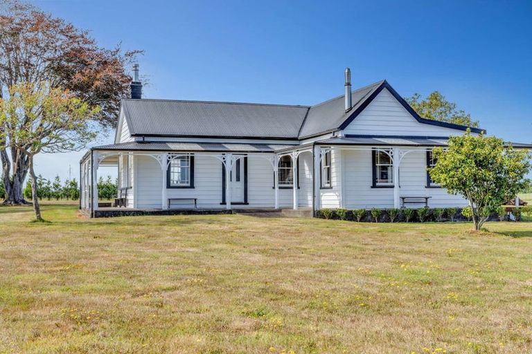 Photo of property in 208 Ngatimaru Road, Tikorangi, Waitara, 4383