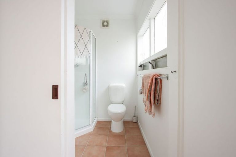 Photo of property in 82 Kahukura Avenue, Waitarere Beach, Levin, 5510