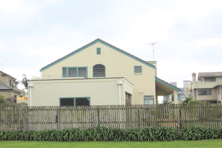 Photo of property in 209 Papamoa Beach Road, Papamoa Beach, Papamoa, 3118