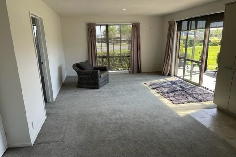 Photo of property in 19 Teviotview Place, Amberley, 7410