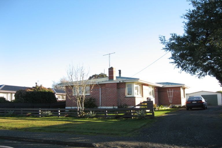 Photo of property in 22 Union Street, Winton, 9720