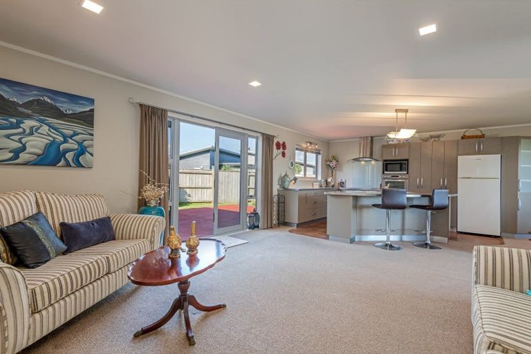Photo of property in 17 Ursula Drive, Feilding, 4702