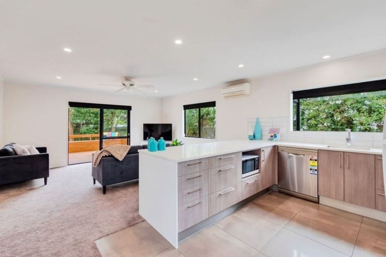 Photo of property in 2/54 Youngs Road, Papakura, 2110