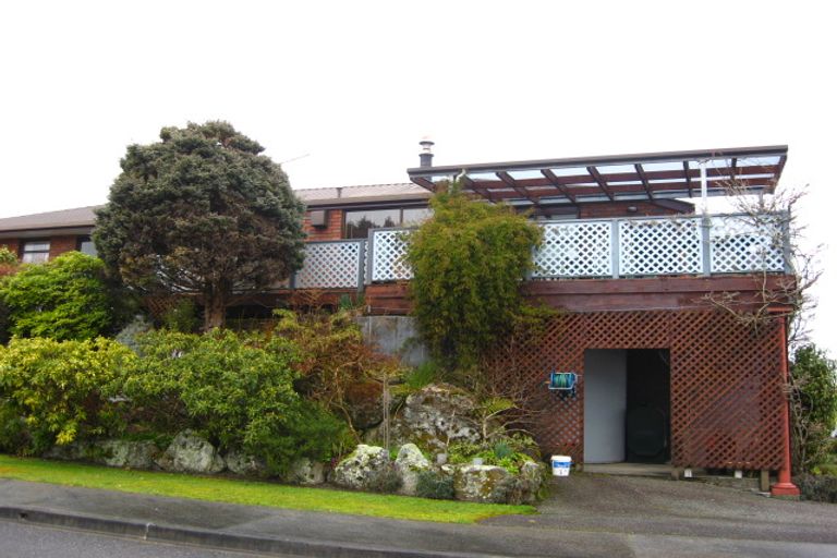 Photo of property in 14 Brownlee Drive, Moana, 7872