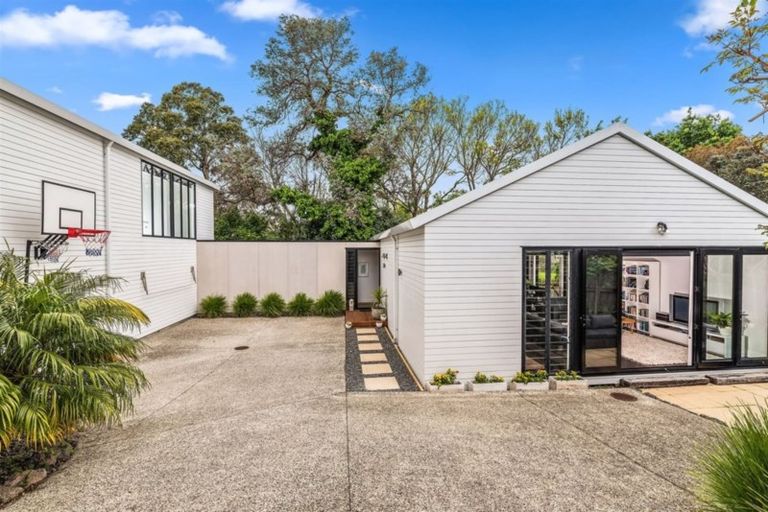 Photo of property in 37a Ewen Alison Avenue, Devonport, Auckland, 0624