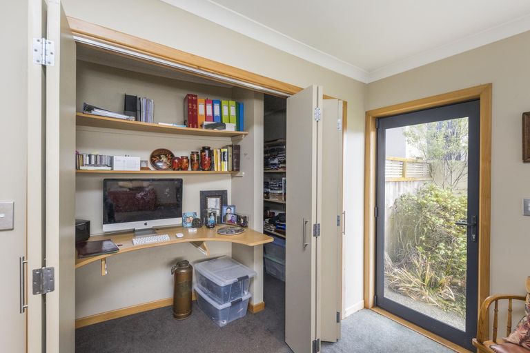 Photo of property in 56 Ruapehu Drive, Fitzherbert, Palmerston North, 4410